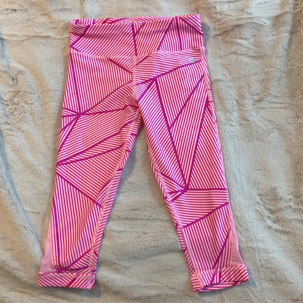 Girls size 6 quick-dri leggings